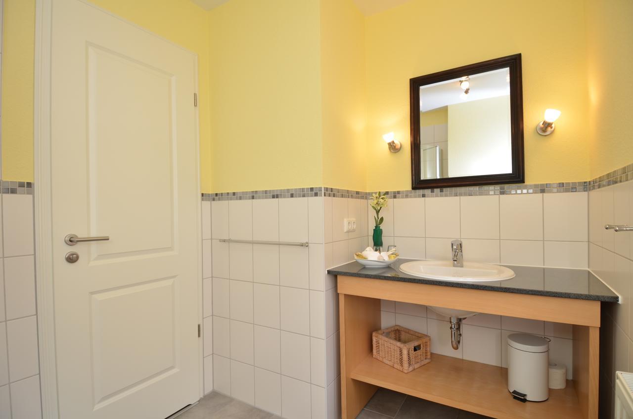 Villa Seerose - Appartement 16 Зеллин Экстерьер фото